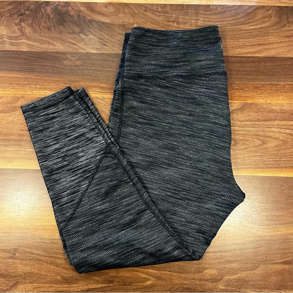 Old Navy Active Women’s Go-Dry Leggings | XL